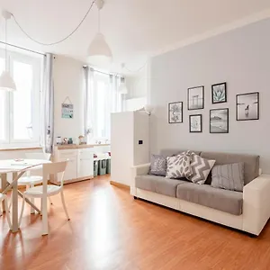 Mazzini 12, Elegant With Free Private Garage 800 M, Air Conditioning, Wi-fi, Just 100 M From The Public Appartement