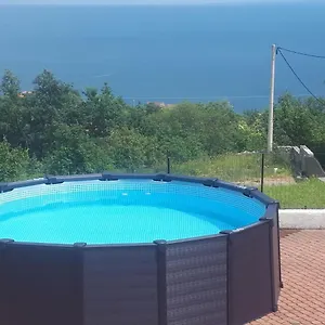 https://adriana-f.in-istria.net